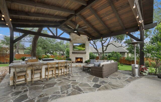 4-bedroom rental at 10233 Headwind in Boerne, TX — photo 2
