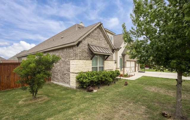 Home for sale at 6914 Hallie Hill in Schertz, TX — photo 3