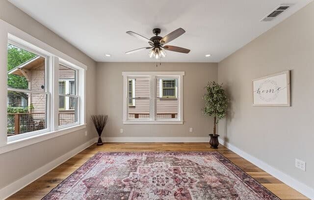 4-bedroom rental at 312 Riddle St in San Antonio, TX — photo 5