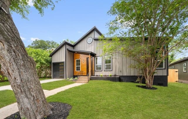 4-bedroom rental at 435 Irvington Dr in San Antonio, TX — photo 2