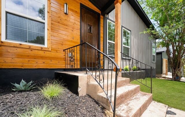 4-bedroom rental at 435 Irvington Dr in San Antonio, TX — photo 5