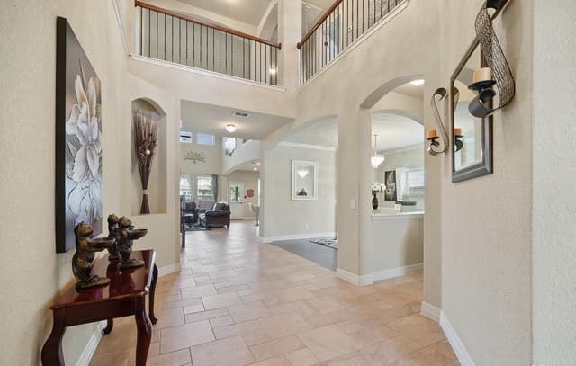 5-bedroom rental at 3121 Half Moon Dr in Schertz, TX — photo 5