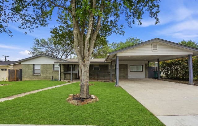 3-bedroom rental at 466 Sandalwood in San Antonio, TX — photo 1