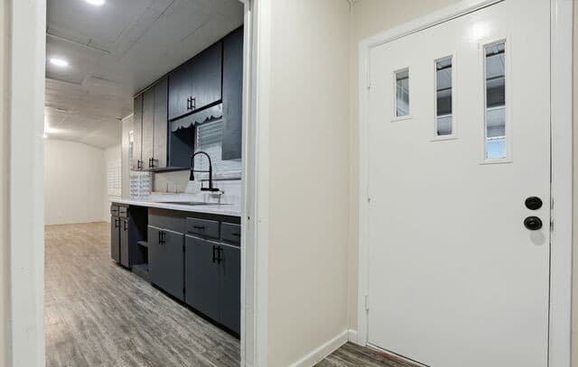 3-bedroom rental at 466 Sandalwood in San Antonio, TX — photo 5