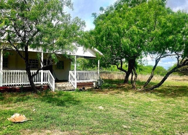 1-bedroom rental at 208 County Road 6847 in Lytle, TX — photo 1