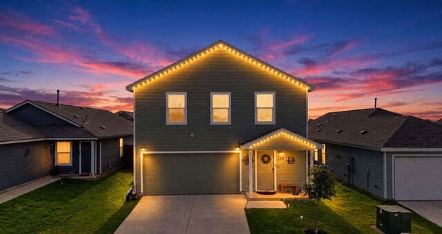 4-bedroom rental at 124 Maverick Cove in Pleasanton, TX — photo 2