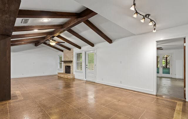 4-bedroom rental at 10116 Dos Cerros in Boerne, TX — photo 5