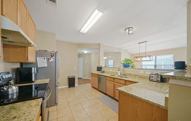 3-bedroom rental at 6108 Black Butte in Schertz, TX — photo 2