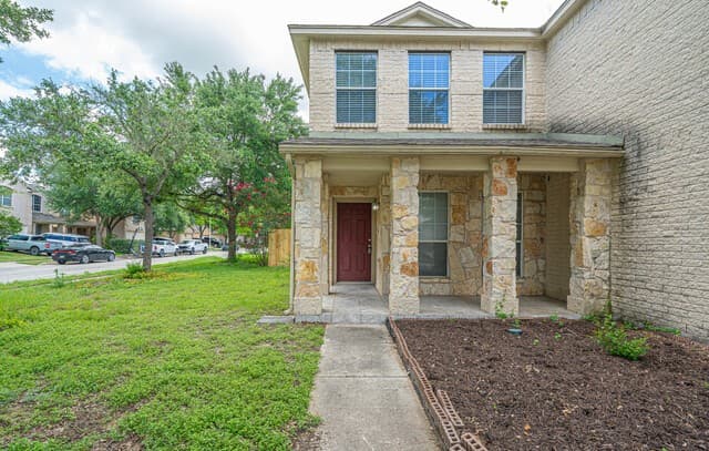 3-bedroom rental at 117 Rhew Pl in Cibolo, TX — photo 5