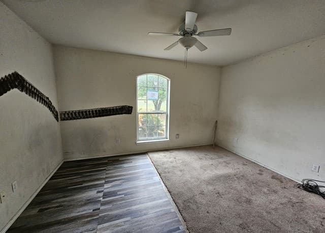 3-bedroom rental at 50 Rock Dove Dr in Lytle, TX — photo 5