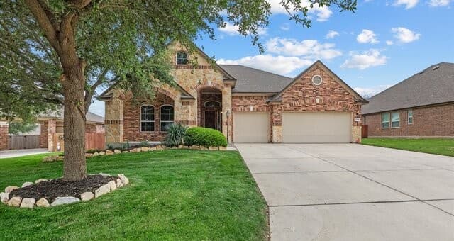 5-bedroom rental at 3314 Jasons Way in Marion, TX — photo 1
