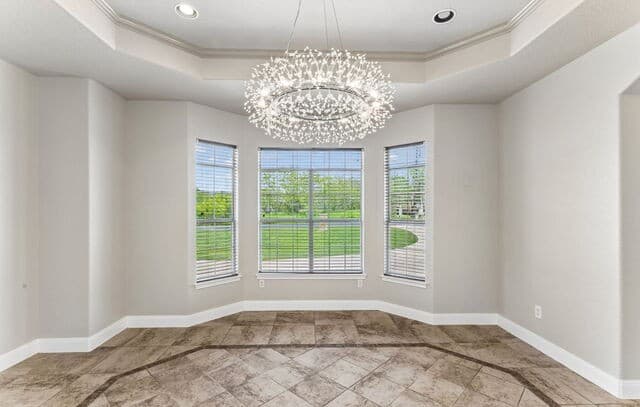 4-bedroom rental at 107 Oakview in Floresville, TX — photo 5