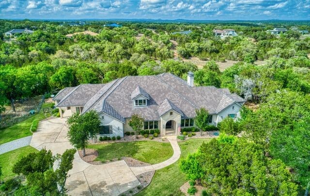5-bedroom rental at 52 Landmark Rdg in Boerne, TX — photo 1