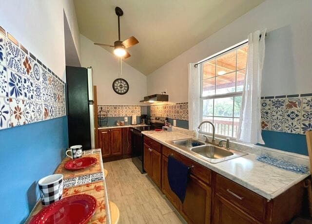 1-bedroom rental at 177 Indian Cyn in Spring Branch, TX — photo 5