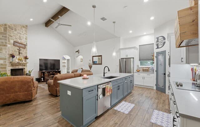 4-bedroom rental at 238 Cibolo Way in La Vernia, TX — photo 5