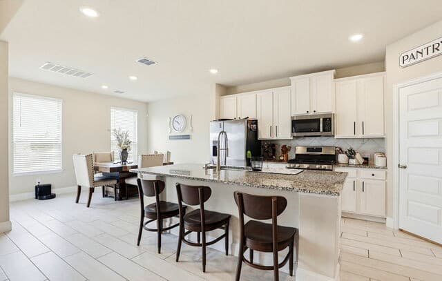 Home for sale at 4174 Garden Path in Schertz, TX — photo 3