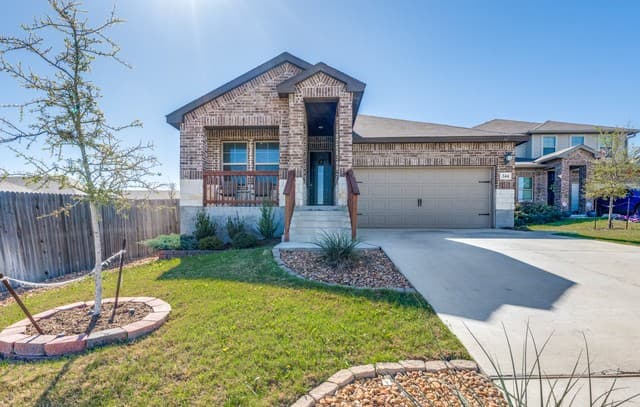 4-bedroom rental at 344 Quinton Bnd in Cibolo, TX — photo 2