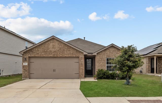 3-bedroom rental at 15311 Nest Jct in Von Ormy, TX — photo 1