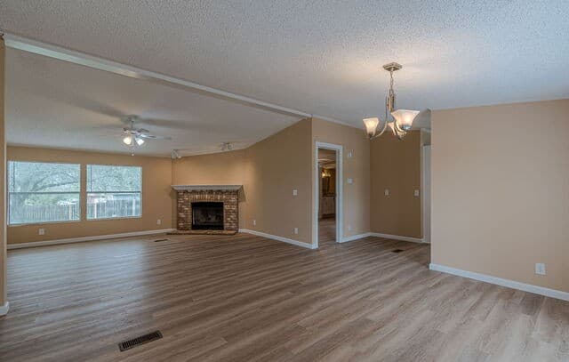 3-bedroom rental at 938 Patricia Ann Dr in Poteet, TX — photo 2