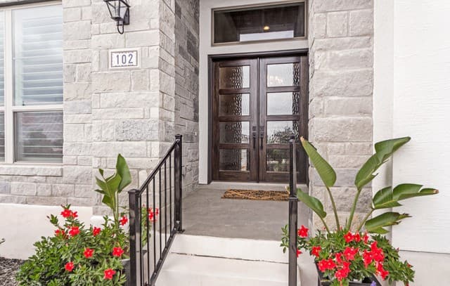 4-bedroom rental at 102 Cascada in Boerne, TX — photo 4