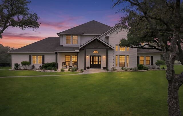 4-bedroom rental at 112 Cibolo Hollow N in Boerne, TX — photo 1