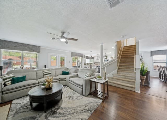 Home for sale at 7709 Avery Rd in Live Oak, TX — photo 5