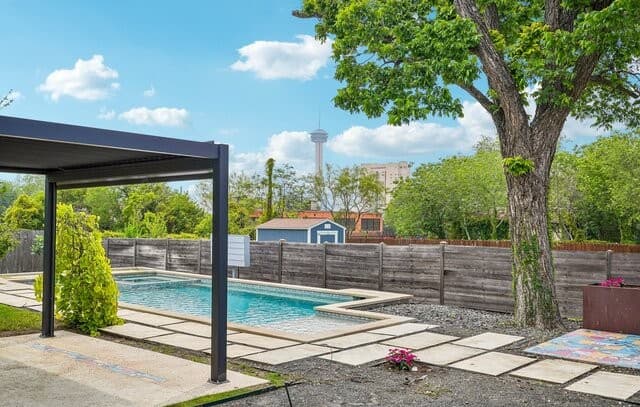 3-bedroom home for sale at 624 Dawson in San Antonio TX