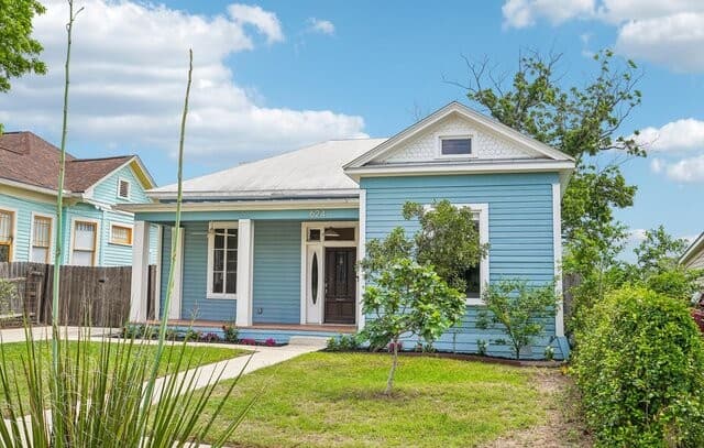 Home for sale at 624 Dawson in San Antonio, TX — photo 3