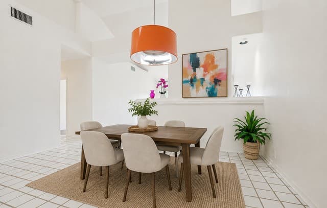 2-bedroom rental at 27 Villa Jardin in San Antonio, TX — photo 5
