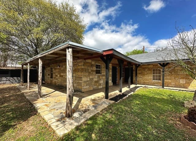 Home for sale at 10B Fm 473 in Comfort, TX — photo 2