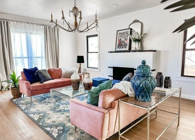4-bedroom rental at 102 Luther Dr in Olmos Park, TX — photo 5