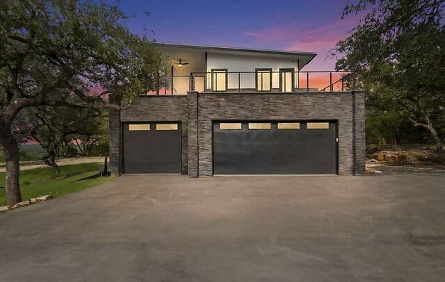 3-bedroom rental at 109 Pond View Ct in Spring Branch, TX — photo 1