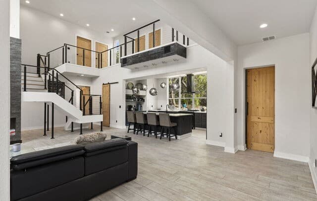 3-bedroom rental at 109 Pond View Ct in Spring Branch, TX — photo 3