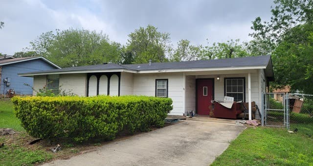 4-bedroom home for sale at 12017 Forest Nook Ct in Live Oak TX