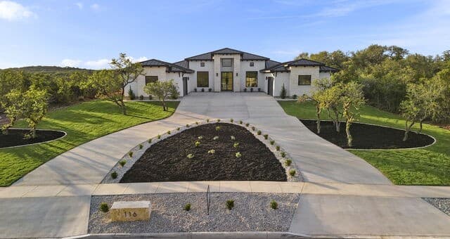 4-bedroom rental at 116 Fortunate son in Boerne, TX — photo 3