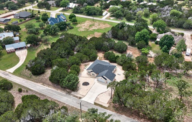 Home for sale at 258 Heinen Rd in Bandera, TX — photo 3