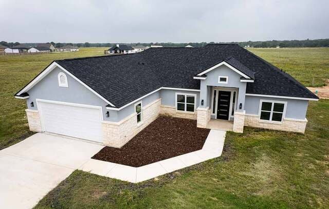 3-bedroom home for sale at 105 Merion Lane in La Vernia TX