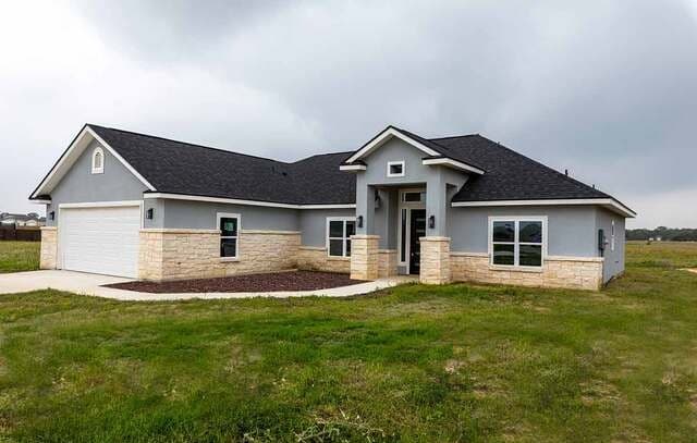 3-bedroom rental at 105 Merion Lane in La Vernia, TX — photo 3