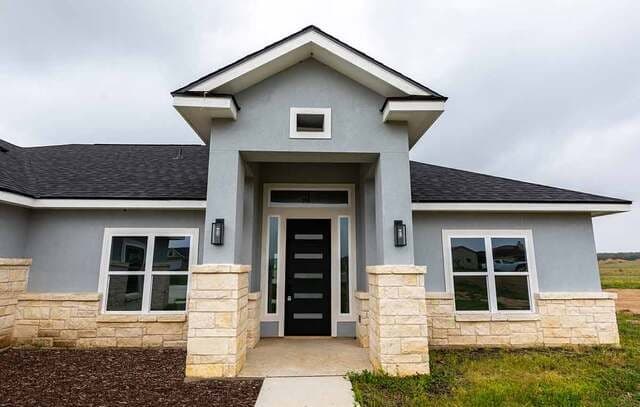 3-bedroom rental at 105 Merion Lane in La Vernia, TX — photo 4