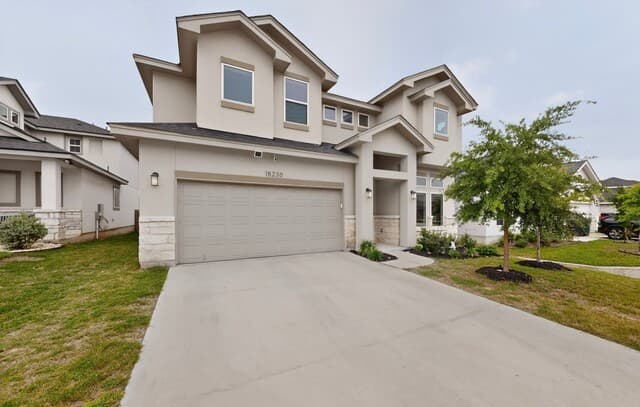 4-bedroom rental at 15230 Comanche Mist in San Antonio, TX — photo 3