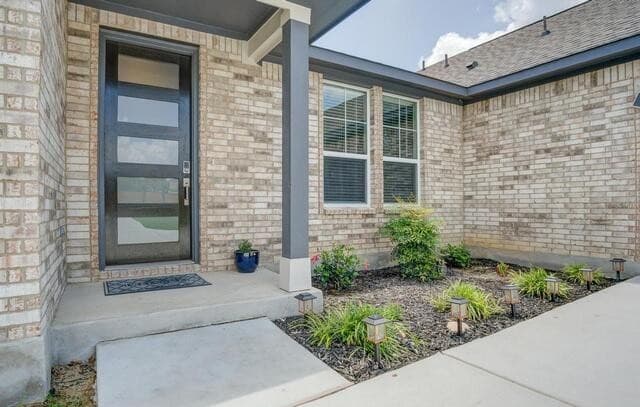 5-bedroom rental at 237 Bryant Park in Castroville, TX — photo 4