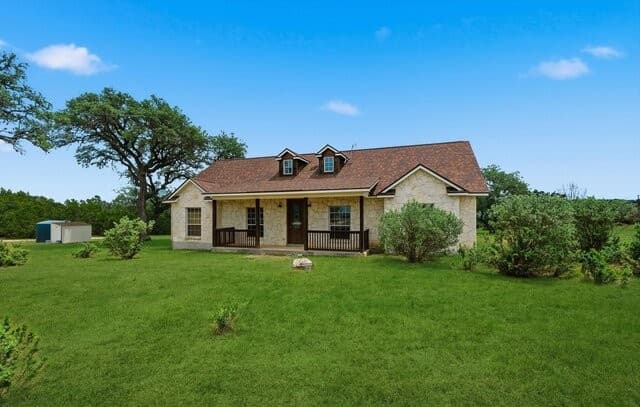 3-bedroom rental at 124 Majestic Oaks Dr in Boerne, TX — photo 3