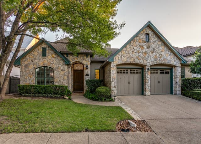 2-bedroom rental at 9 Bristol Green in San Antonio, TX — photo 3