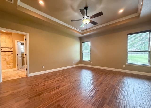 4-bedroom rental at 105 E Eden Vly in Adkins, TX — photo 4