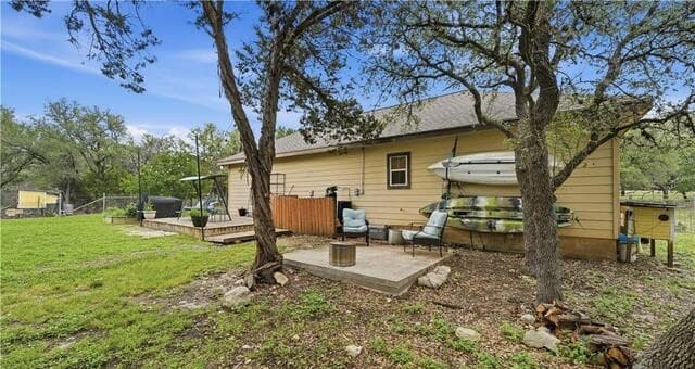 3-bedroom rental at 2216 Hornsby in Spring Branch, TX — photo 3