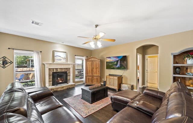 Home for sale at 8707 Santa Fe Cove in Helotes, TX — photo 3