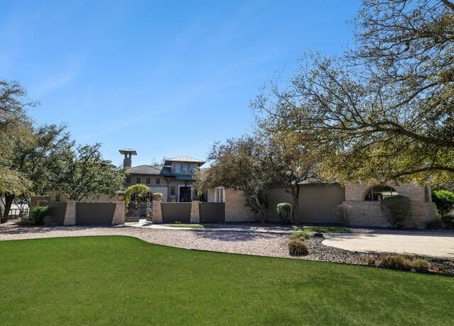 5-bedroom rental at 11426 Cat Springs in Boerne, TX — photo 1