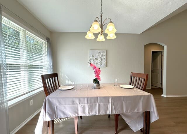 3-bedroom rental at 1878 Winding Creek Trl in Spring Branch, TX — photo 5