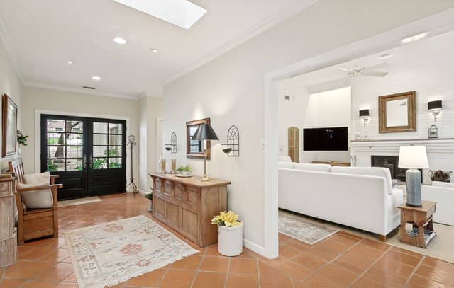 5-bedroom rental at 29341 No Le Hace in Fair Oaks Ranch, TX — photo 5