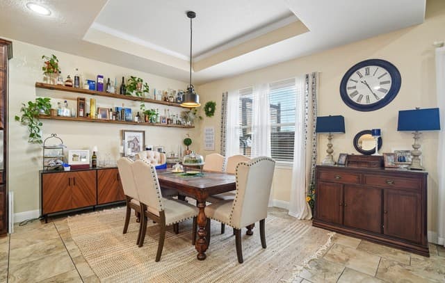 Home for sale at 137 Fairway Dr in Floresville, TX — photo 3